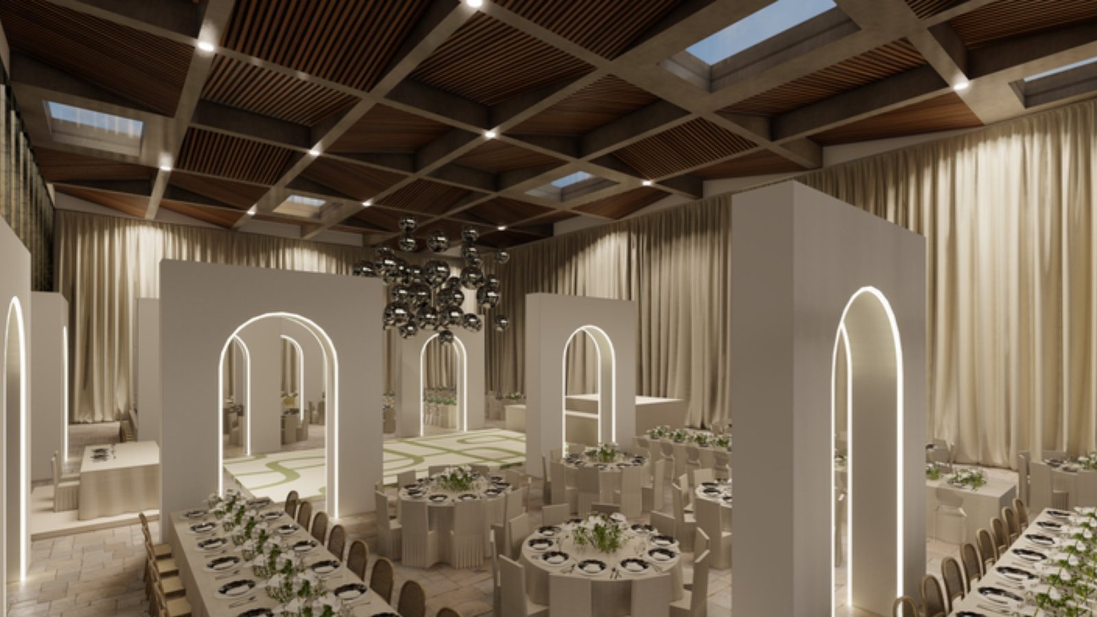 Visualización del salón: arcos blancos delineados con luz, un candil de esferas de espejo, cortinas champaña, mesas largas y redondas.